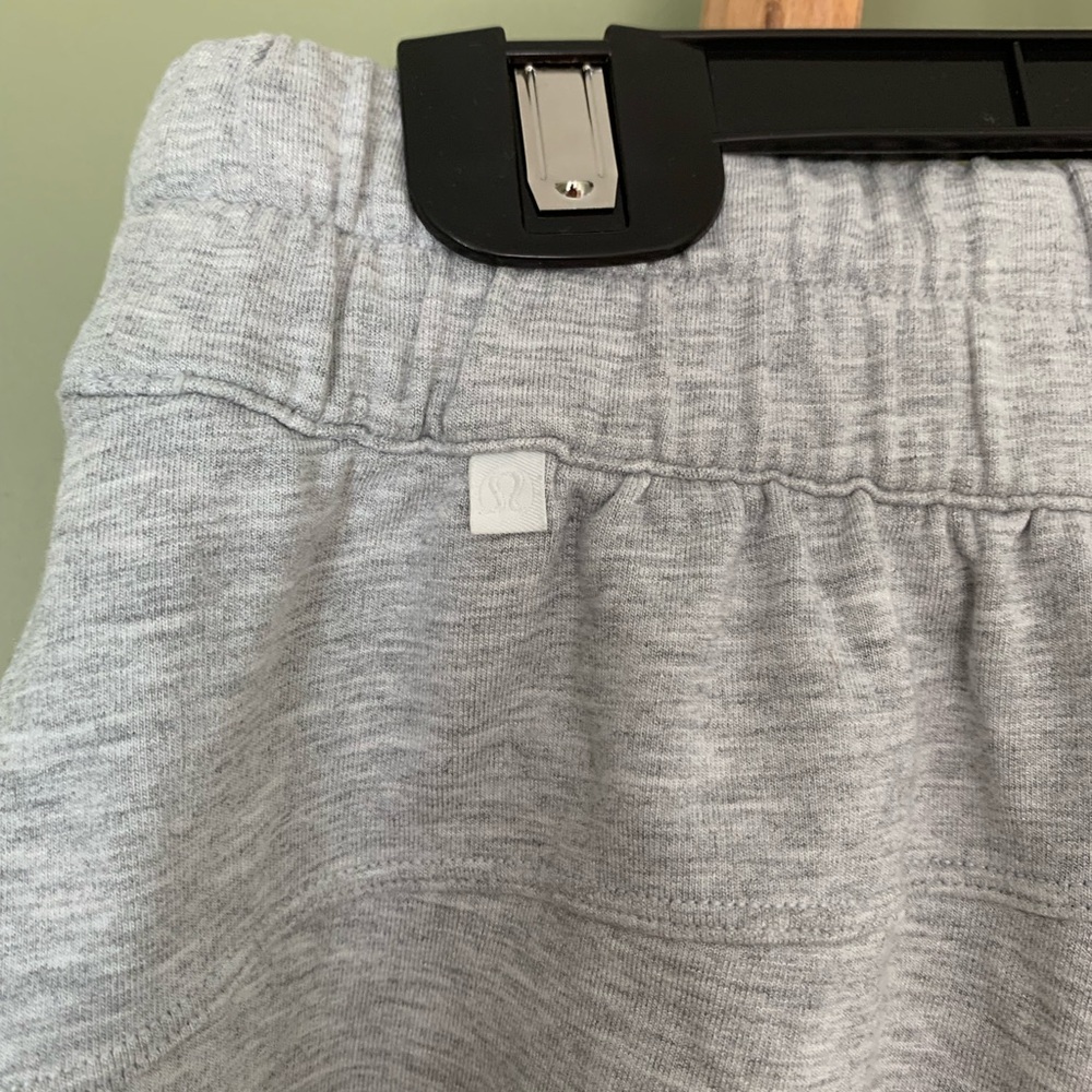 Lululemon Mellow In High Rise Shorts 4.5” - Picture 8 of 8